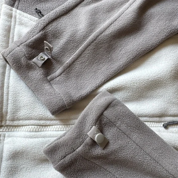 The North Face Gray and White Ski Jacket with Color Blocking - Picture 5 of 6